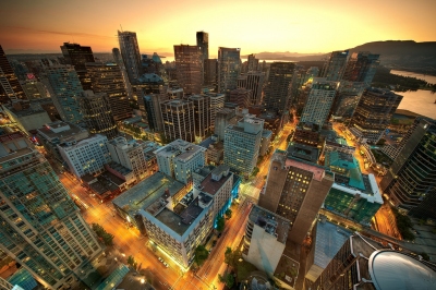 Downtown Vancouver Sunset (Magnus Larsson)  [flickr.com]  CC BY-SA 
Información sobre la licencia en 'Verificación de las fuentes de la imagen'