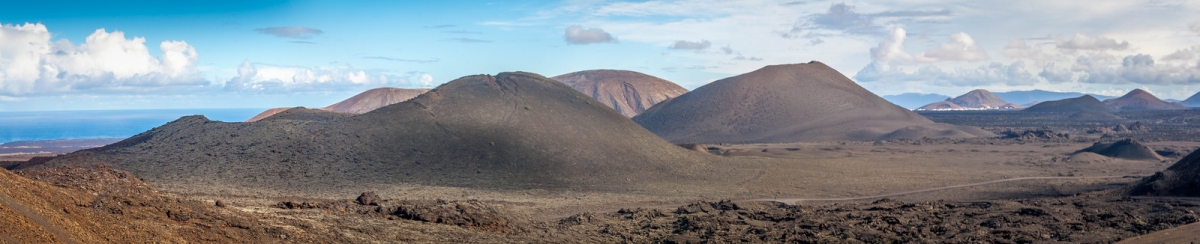 Fire Mountains (Mike Beales)  [flickr.com]  CC BY-ND 
Información sobre la licencia en 'Verificación de las fuentes de la imagen'