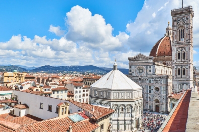 The beautiful Cattedrale di Santa Maria del Fiore (Naval S)  [flickr.com]  CC BY 
Información sobre la licencia en 'Verificación de las fuentes de la imagen'